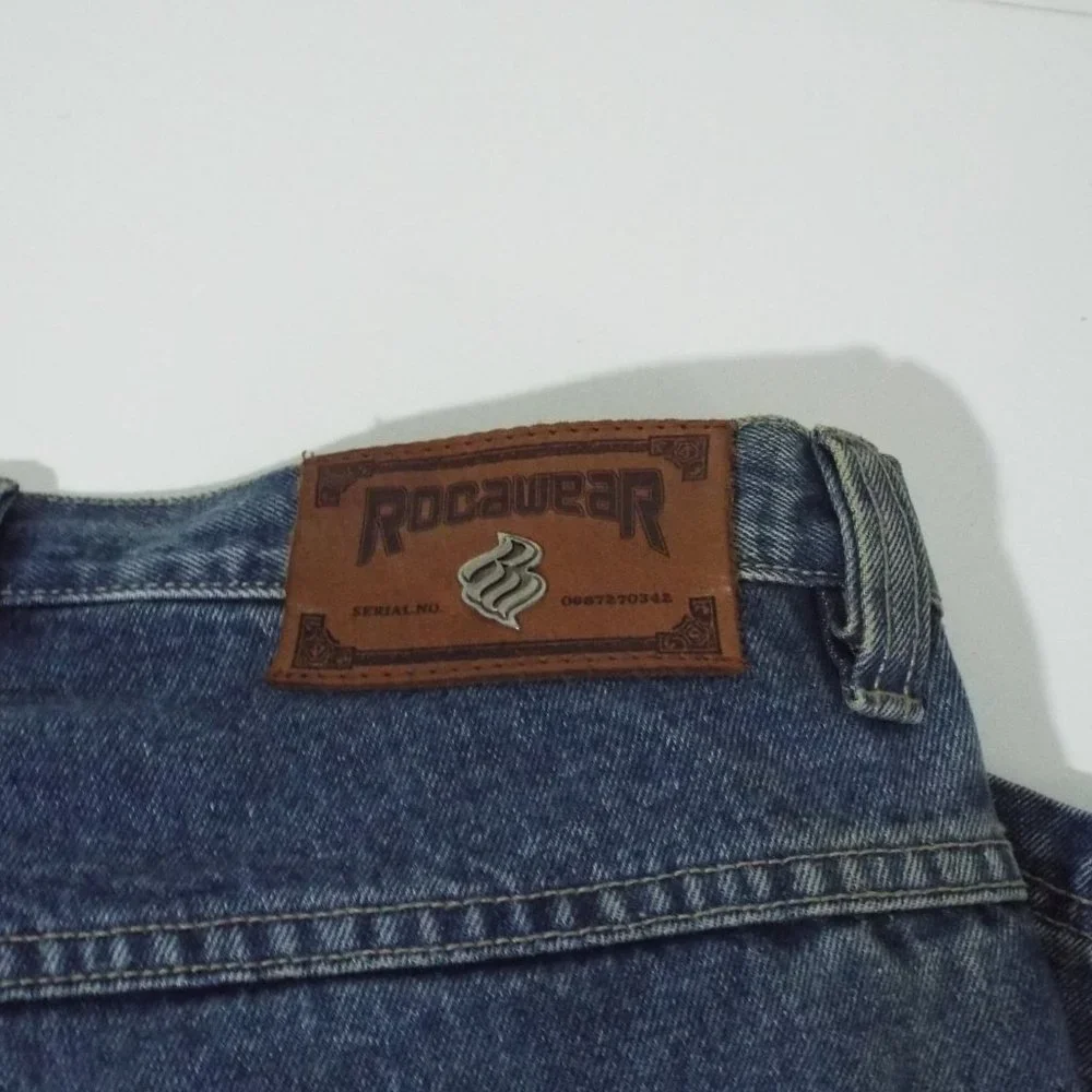 Vintage Roca Wear Men's Baggy fit shorts shorts size 36 - Picture 5 of 8